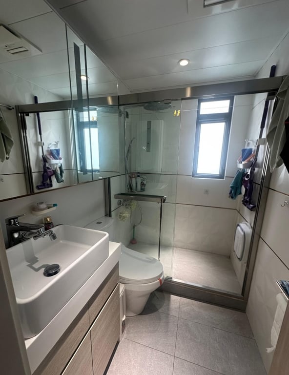 https://img.propertyraptor.com/cdn-cgi/imagedelivery/KD5bF_AFL0JDTbKLWF7z9g/ap8/ap8_001/hornet/prp/img/dc0063382838b53f34bc3968c4d1350d-wtm.jpg/public