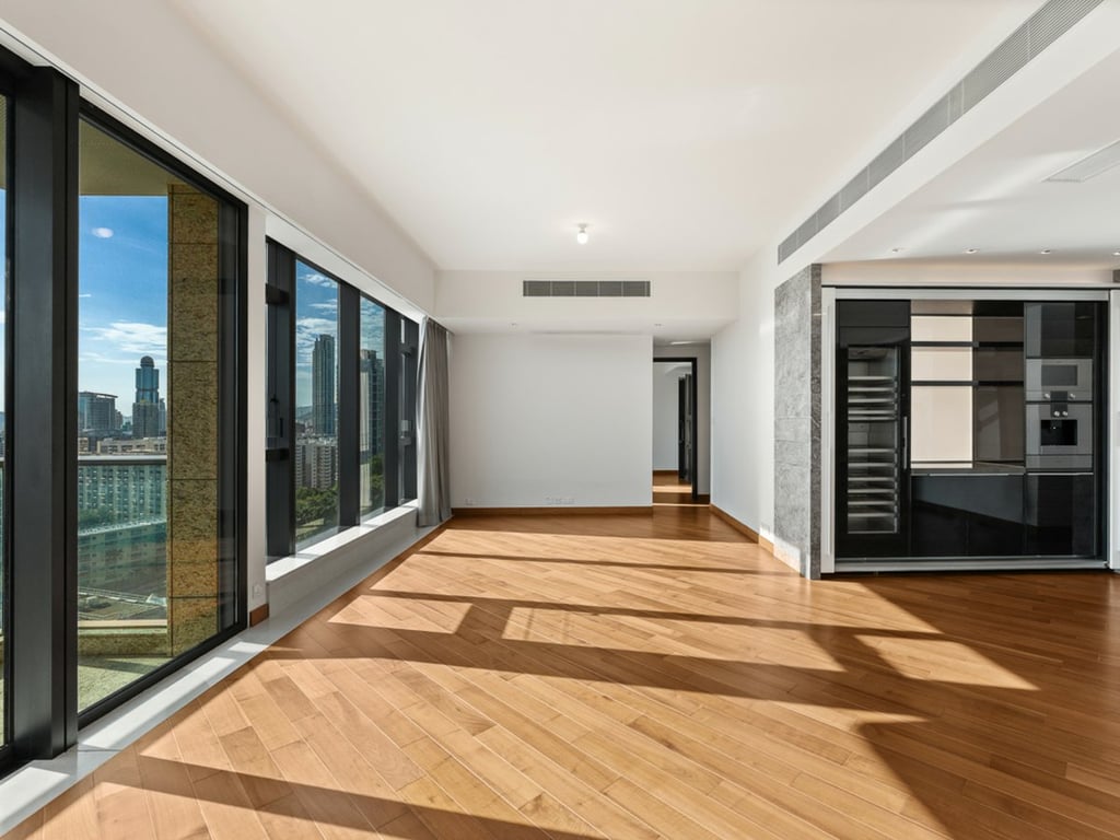 https://img.propertyraptor.com/cdn-cgi/imagedelivery/KD5bF_AFL0JDTbKLWF7z9g/ap8/ap8_001/hornet/prp/img/dc1864af14b542092b5c017af709aaa7-wtm.jpg/public