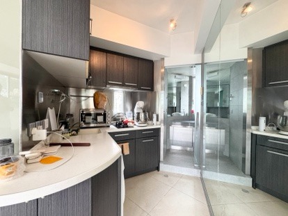https://img.propertyraptor.com/cdn-cgi/imagedelivery/KD5bF_AFL0JDTbKLWF7z9g/ap8/ap8_001/hornet/prp/img/dc1a4e34316c4893c92603dccf2536a2-wtm.jpg/public