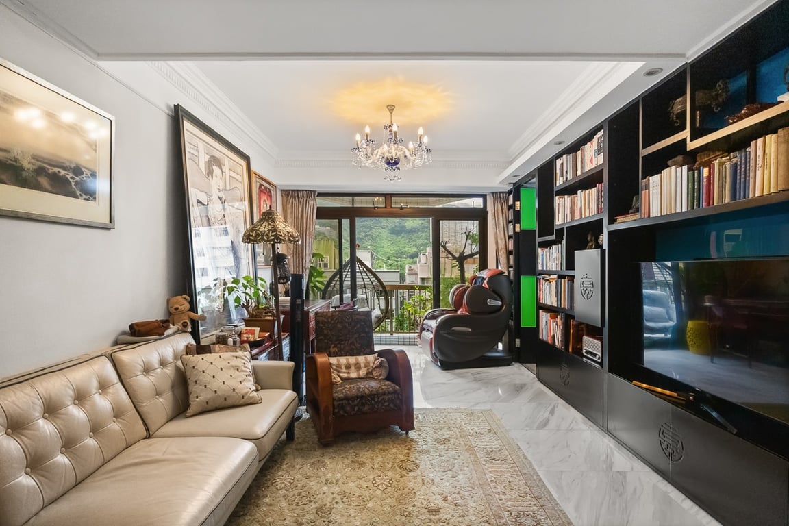https://img.propertyraptor.com/cdn-cgi/imagedelivery/KD5bF_AFL0JDTbKLWF7z9g/ap8/ap8_001/hornet/prp/img/dc962d2dbd87713e75d3f50fd6b15dfb-wtm.jpg/public