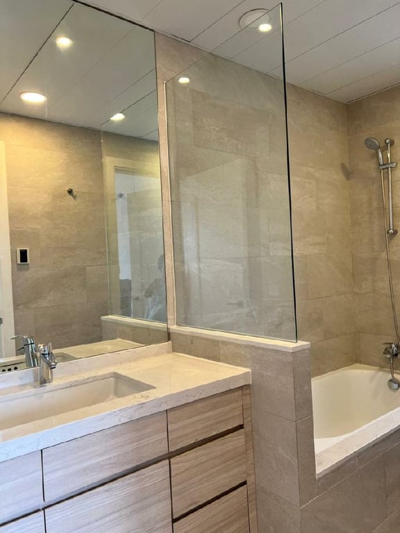 https://img.propertyraptor.com/cdn-cgi/imagedelivery/KD5bF_AFL0JDTbKLWF7z9g/ap8/ap8_001/hornet/prp/img/dcc5f5bf8b26d1dc17061627b9e44f62-wtm.jpg/public