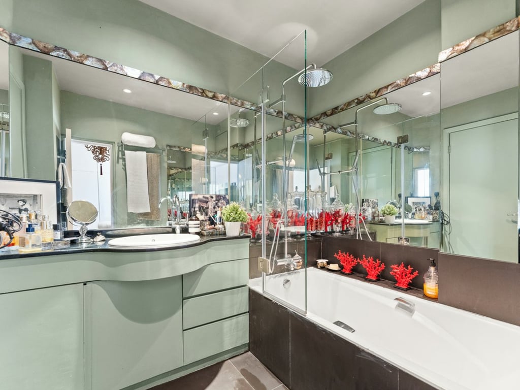 https://img.propertyraptor.com/cdn-cgi/imagedelivery/KD5bF_AFL0JDTbKLWF7z9g/ap8/ap8_001/hornet/prp/img/dd2de6d74c3265a995bf9481fcd360fc-wtm.jpg/public