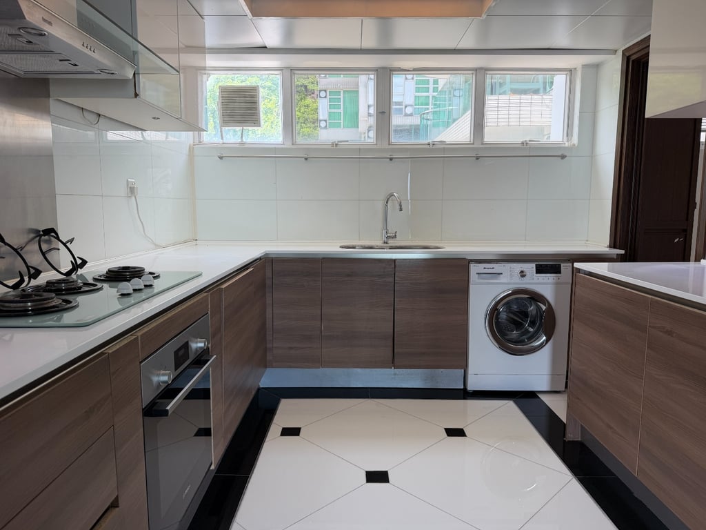 Villa Cecil     (Phase 3, Twr 2)