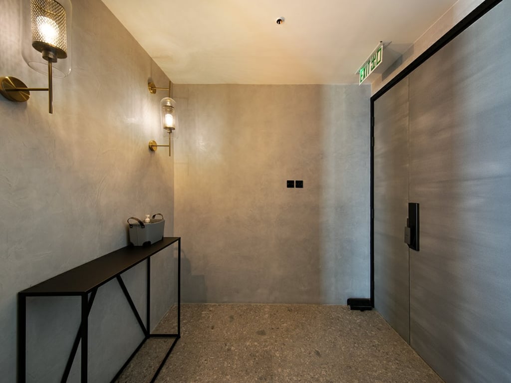 https://img.propertyraptor.com/cdn-cgi/imagedelivery/KD5bF_AFL0JDTbKLWF7z9g/ap8/ap8_001/hornet/prp/img/dd8da37779b842ee2576588ec790eb0f.jpg/public