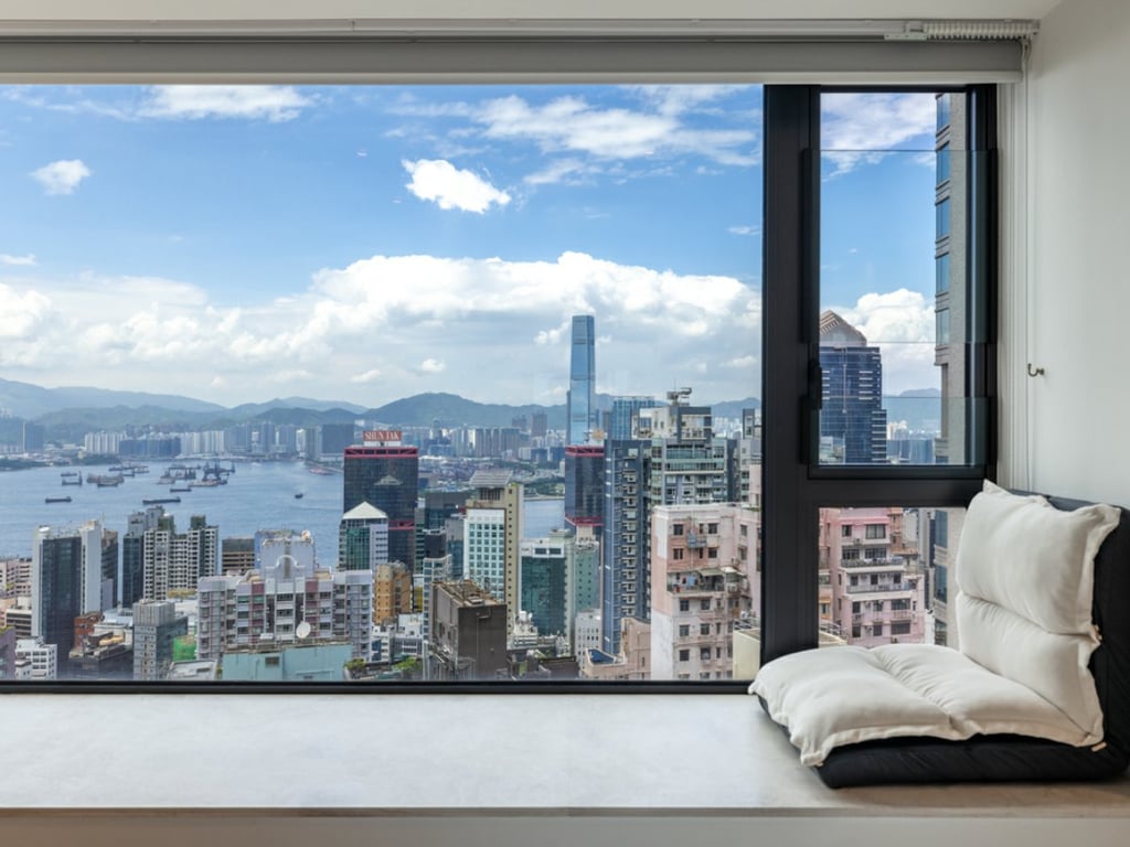 https://img.propertyraptor.com/cdn-cgi/imagedelivery/KD5bF_AFL0JDTbKLWF7z9g/ap8/ap8_001/hornet/prp/img/de0d515c66dc315dedc981b52ba9be25.jpg/public