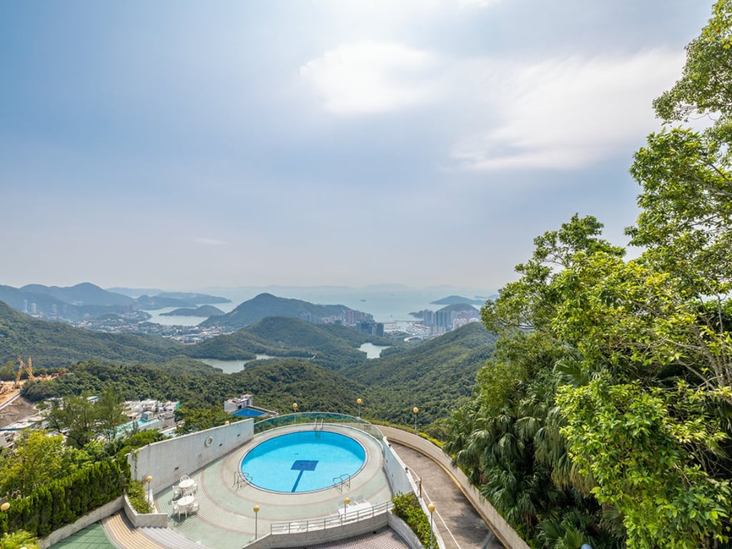 https://img.propertyraptor.com/cdn-cgi/imagedelivery/KD5bF_AFL0JDTbKLWF7z9g/ap8/ap8_001/hornet/prp/img/de4265d5b15f4a03648306bd53d9a7c6.jpg/public