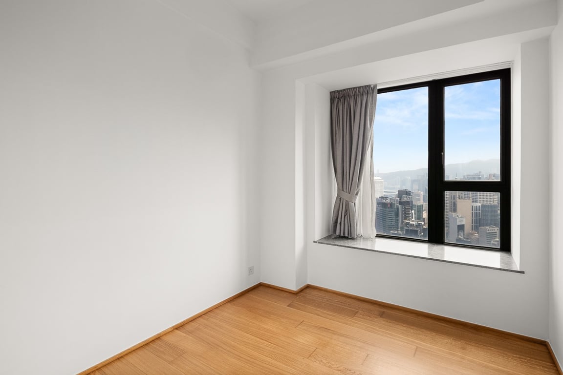 https://img.propertyraptor.com/cdn-cgi/imagedelivery/KD5bF_AFL0JDTbKLWF7z9g/ap8/ap8_001/hornet/prp/img/de42d764926f38c36dd4d346f5205219-wtm.jpg/public
