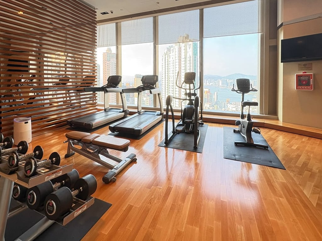 https://img.propertyraptor.com/cdn-cgi/imagedelivery/KD5bF_AFL0JDTbKLWF7z9g/ap8/ap8_001/hornet/prp/img/de49464ef91b791c0d33d837288add23-wtm.jpg/public