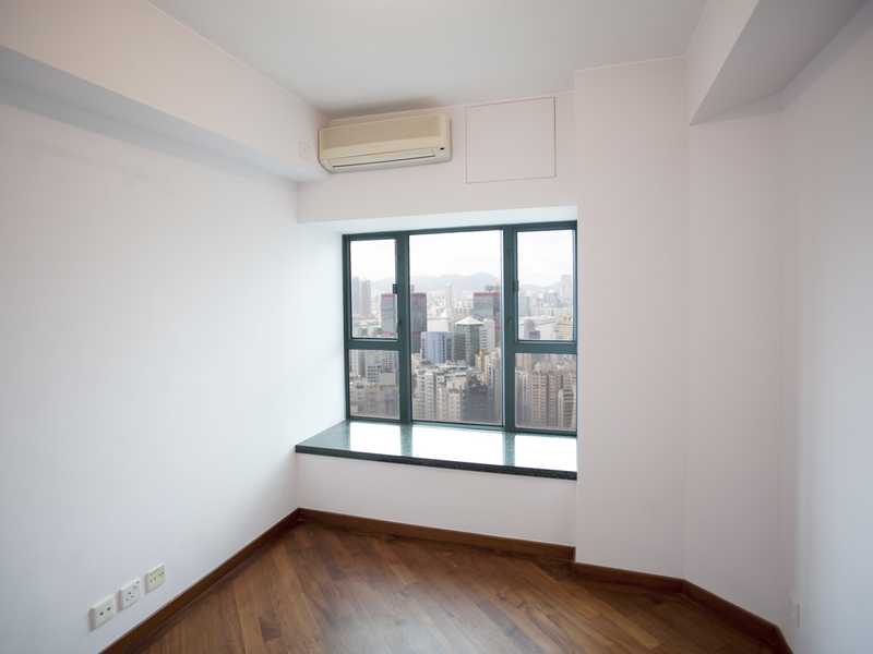 https://img.propertyraptor.com/cdn-cgi/imagedelivery/KD5bF_AFL0JDTbKLWF7z9g/ap8/ap8_001/hornet/prp/img/dedb3621a97a268cd5d97c7fdd23a630.jpg/public