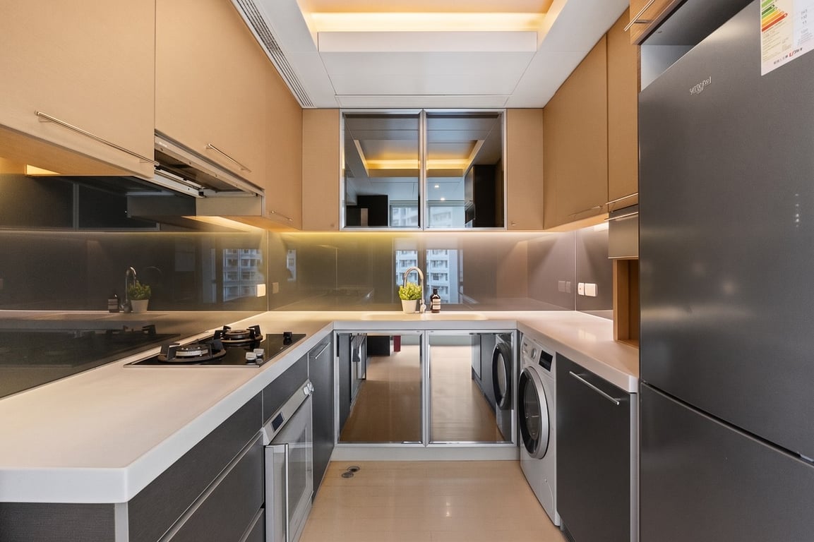 https://img.propertyraptor.com/cdn-cgi/imagedelivery/KD5bF_AFL0JDTbKLWF7z9g/ap8/ap8_001/hornet/prp/img/df27002eba0e60ea334095993dc9f280-wtm.jpg/public