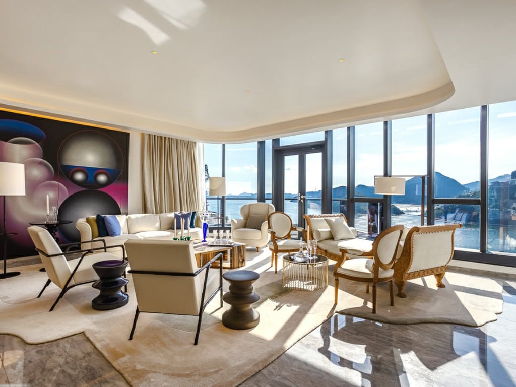 https://img.propertyraptor.com/cdn-cgi/imagedelivery/KD5bF_AFL0JDTbKLWF7z9g/ap8/ap8_001/hornet/prp/img/df9aee01fcc9f8dd9f0cd9d3bc576e8b.jpg/public