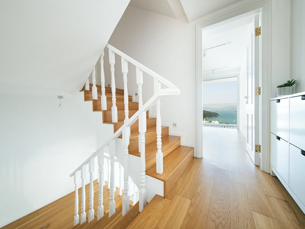 https://img.propertyraptor.com/cdn-cgi/imagedelivery/KD5bF_AFL0JDTbKLWF7z9g/ap8/ap8_001/hornet/prp/img/dfb5c3f43777a74b9d40e632e5cf251a.jpg/public
