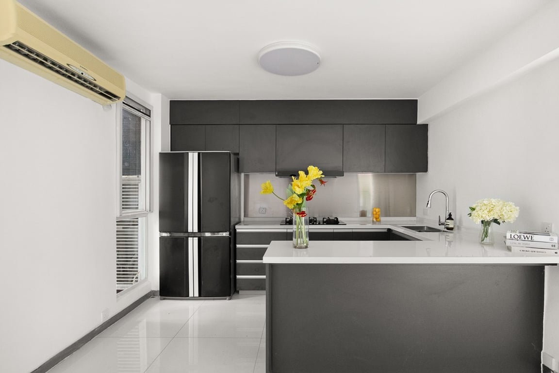https://img.propertyraptor.com/cdn-cgi/imagedelivery/KD5bF_AFL0JDTbKLWF7z9g/ap8/ap8_001/hornet/prp/img/e021781a240dc5a1843816ddaaf91e88-wtm.jpg/public