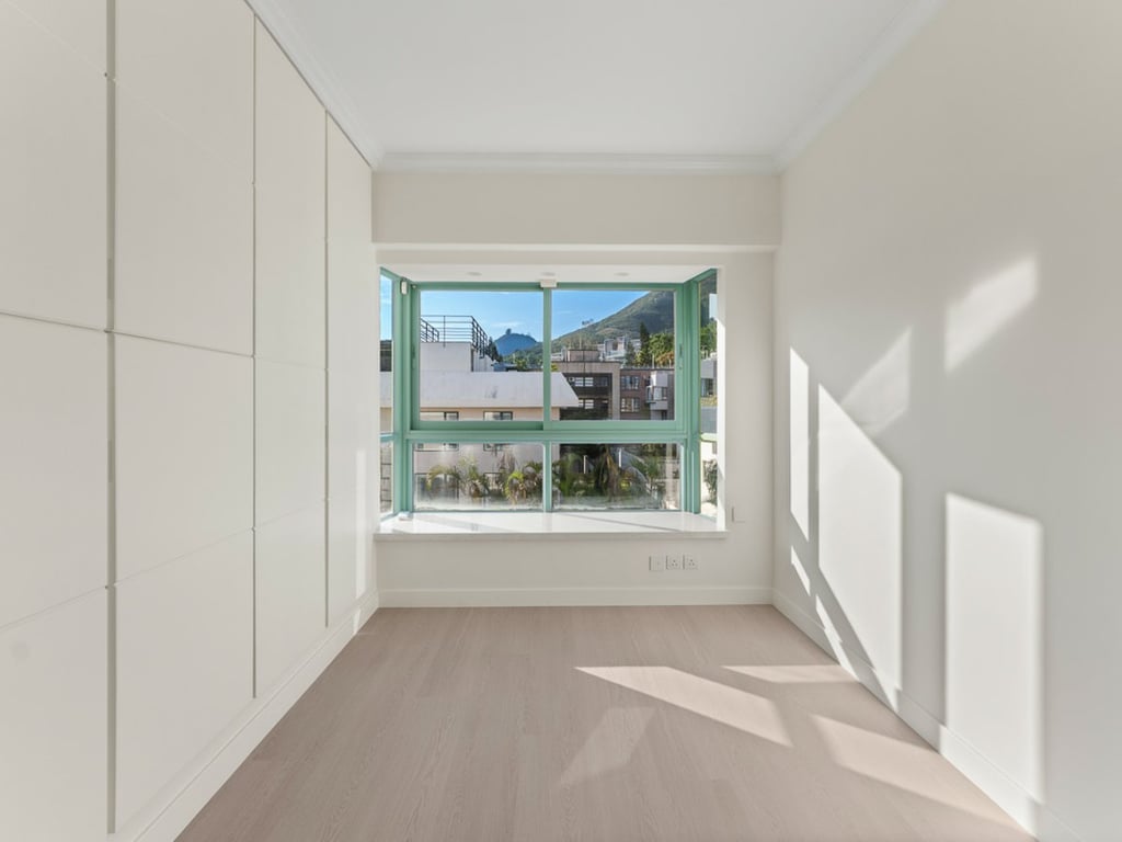 https://img.propertyraptor.com/cdn-cgi/imagedelivery/KD5bF_AFL0JDTbKLWF7z9g/ap8/ap8_001/hornet/prp/img/e03da1e1938960465df91efb1d4ed0a3-wtm.jpg/public