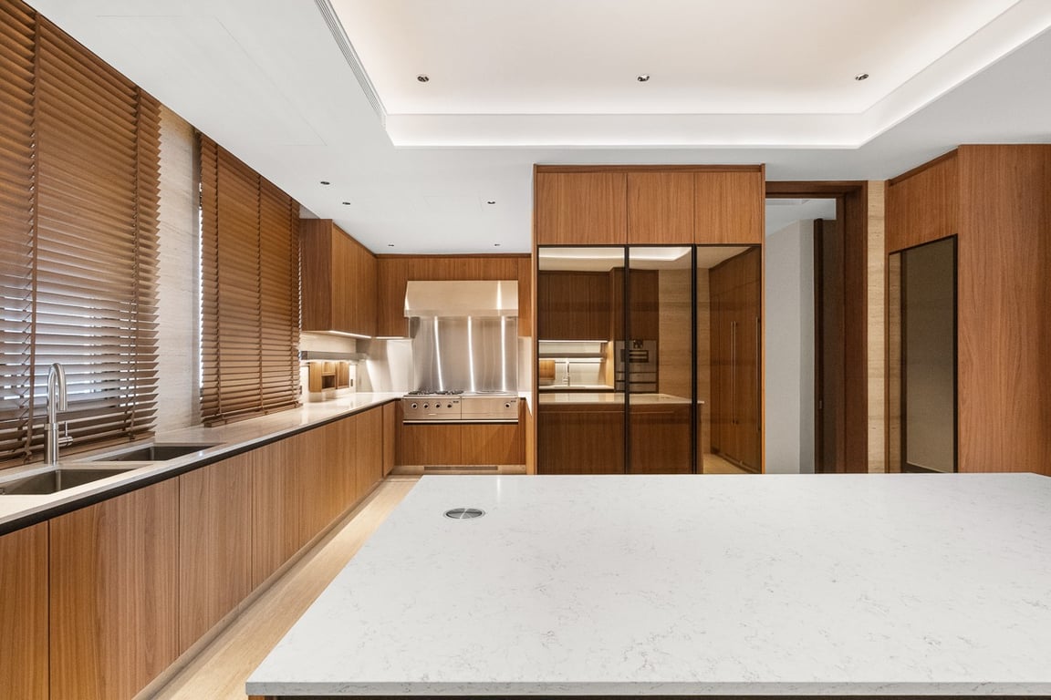 https://img.propertyraptor.com/cdn-cgi/imagedelivery/KD5bF_AFL0JDTbKLWF7z9g/ap8/ap8_001/hornet/prp/img/e08a78fd8aec8c3c74500ee57bb39e38-wtm.jpg/public