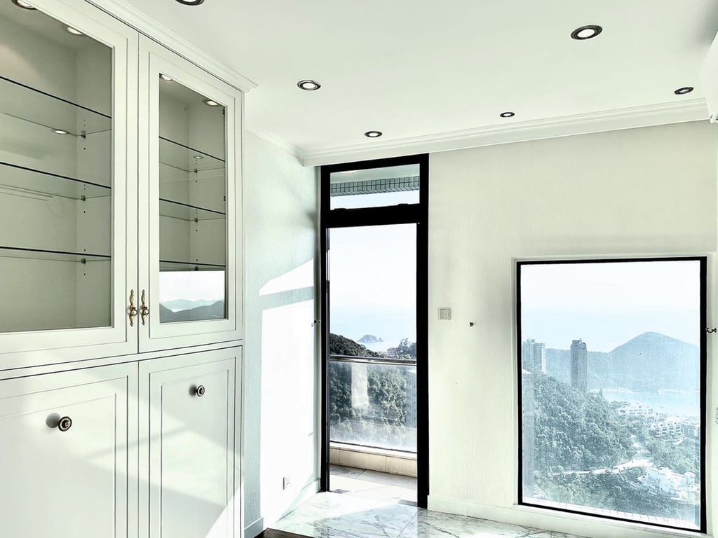 https://img.propertyraptor.com/cdn-cgi/imagedelivery/KD5bF_AFL0JDTbKLWF7z9g/ap8/ap8_001/hornet/prp/img/e0e2f0a5b527973bc2eb0b2e65b11aeb-wtm.jpg/public