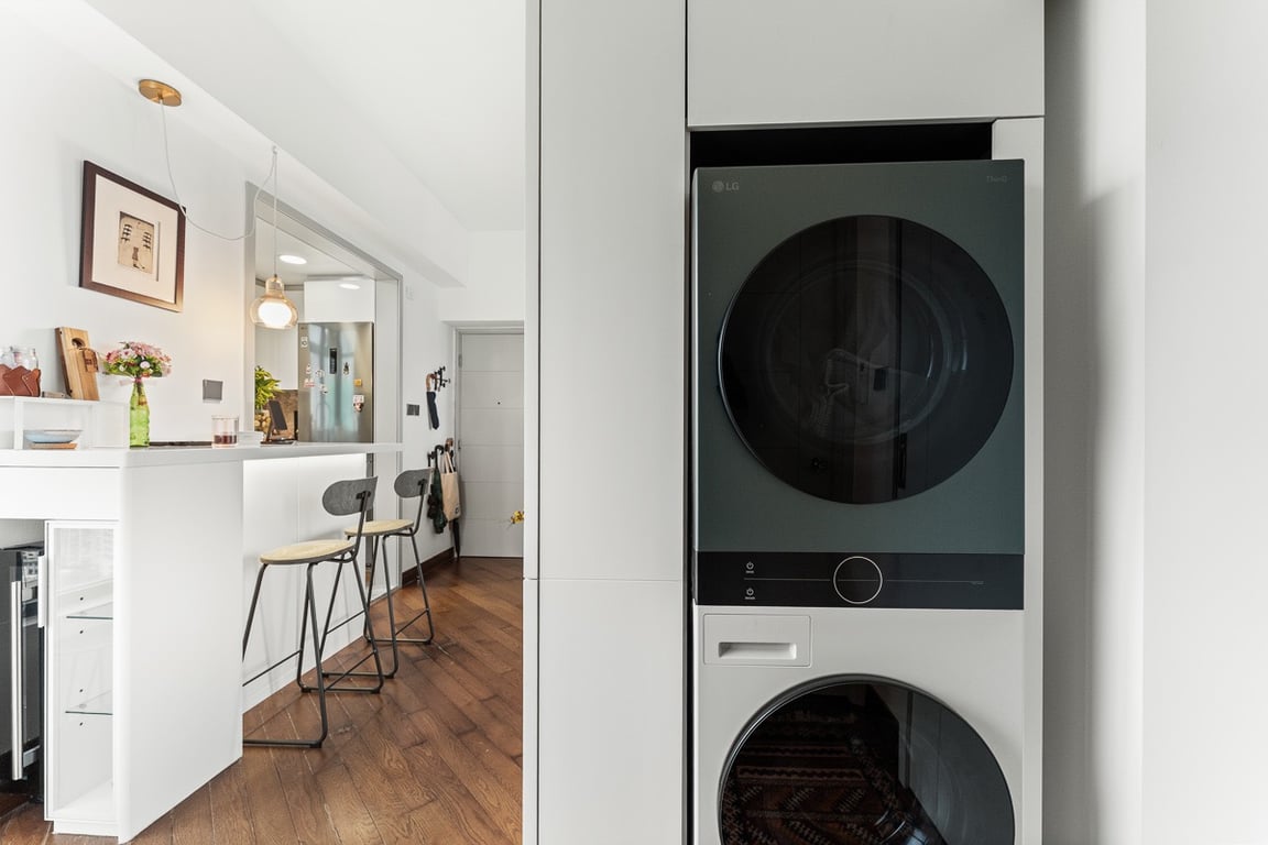 https://img.propertyraptor.com/cdn-cgi/imagedelivery/KD5bF_AFL0JDTbKLWF7z9g/ap8/ap8_001/hornet/prp/img/e124fcfe0b2244220b05129c3232e923-wtm.jpg/public