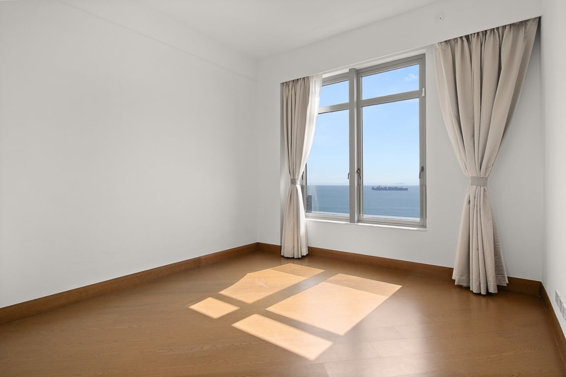 https://img.propertyraptor.com/cdn-cgi/imagedelivery/KD5bF_AFL0JDTbKLWF7z9g/ap8/ap8_001/hornet/prp/img/e14904ea59072681461a53af9bf97068-wtm.jpg/public