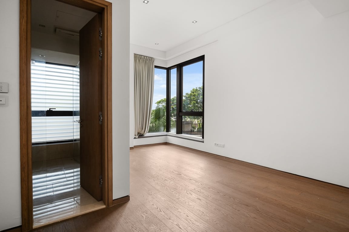 https://img.propertyraptor.com/cdn-cgi/imagedelivery/KD5bF_AFL0JDTbKLWF7z9g/ap8/ap8_001/hornet/prp/img/e159cd732943e00de4c5904c63383a7d-wtm.jpg/public