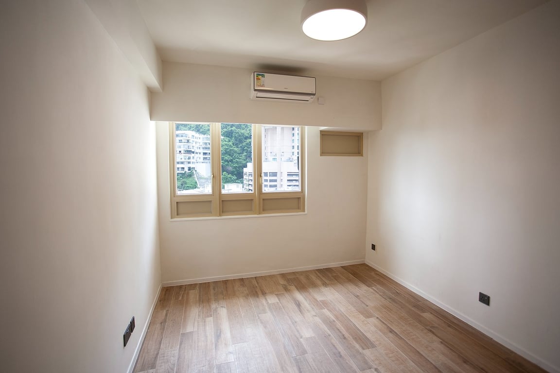 https://img.propertyraptor.com/cdn-cgi/imagedelivery/KD5bF_AFL0JDTbKLWF7z9g/ap8/ap8_001/hornet/prp/img/e18de1d7248a49f144b11071ef7d1a60-wtm.jpg/public