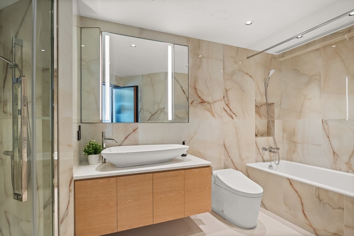 https://img.propertyraptor.com/cdn-cgi/imagedelivery/KD5bF_AFL0JDTbKLWF7z9g/ap8/ap8_001/hornet/prp/img/e195199d3395e7e4d1fb800e1fe3a6ee-wtm.jpg/public