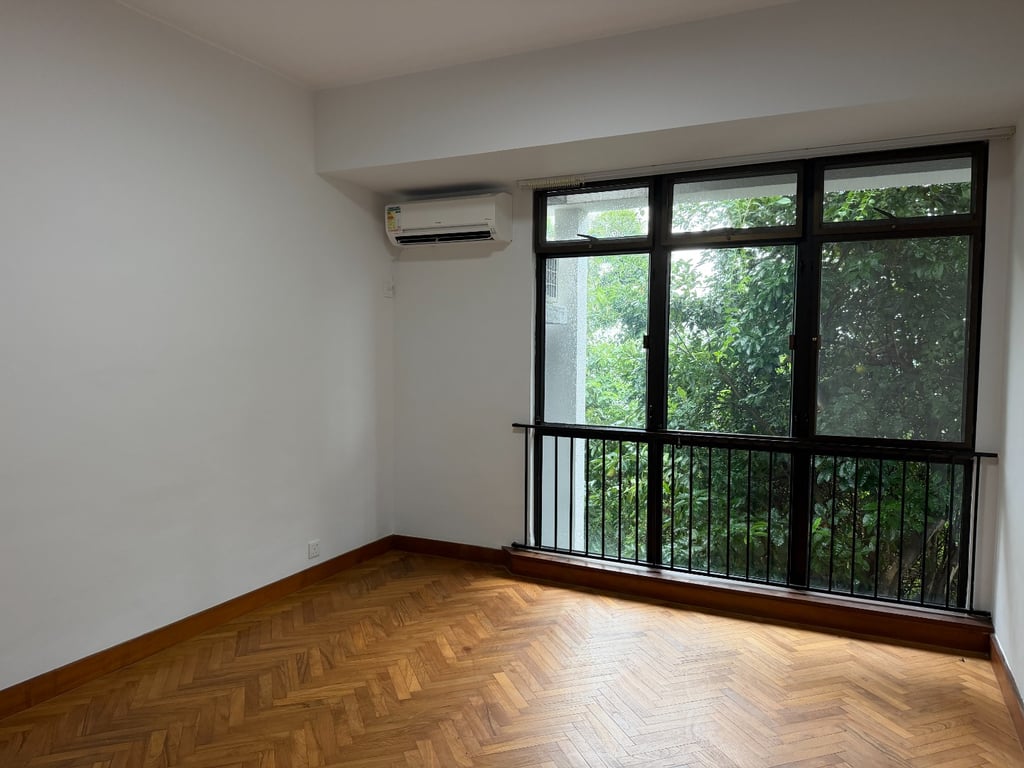 https://img.propertyraptor.com/cdn-cgi/imagedelivery/KD5bF_AFL0JDTbKLWF7z9g/ap8/ap8_001/hornet/prp/img/e1a4b1ac81b388273eea74bc414ac551-wtm.jpg/public