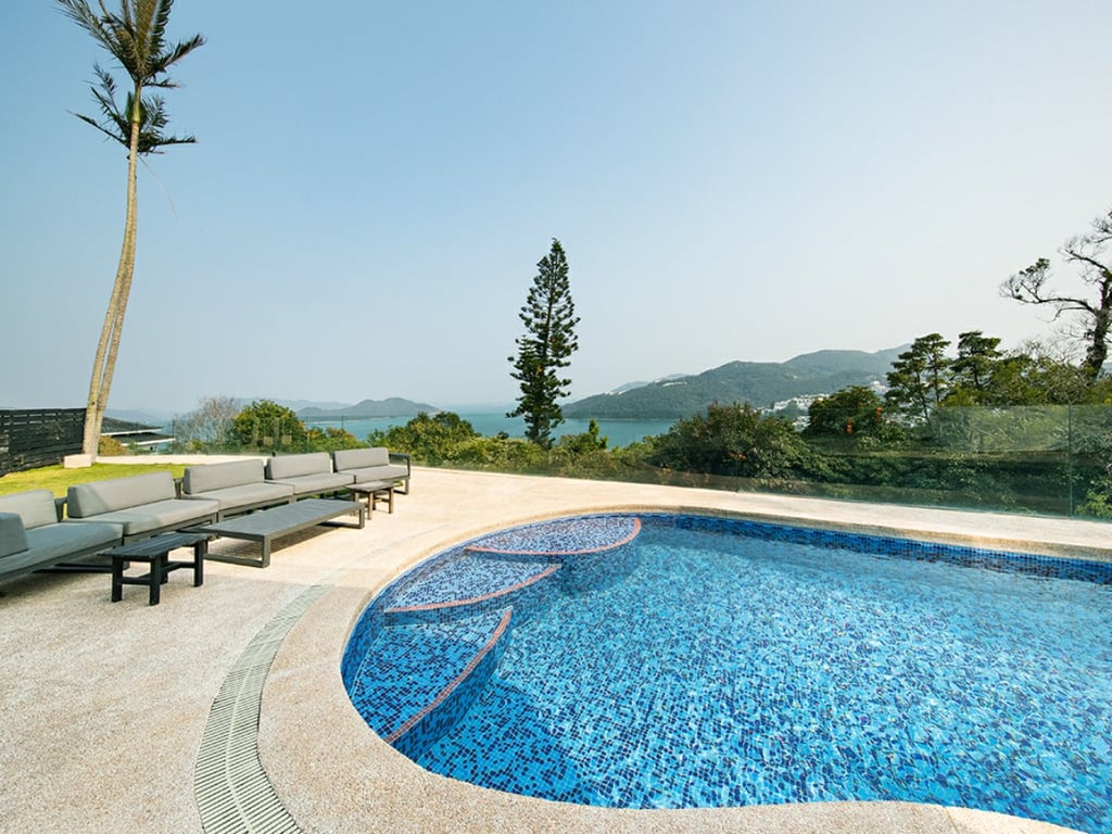 https://img.propertyraptor.com/cdn-cgi/imagedelivery/KD5bF_AFL0JDTbKLWF7z9g/ap8/ap8_001/hornet/prp/img/e1bbb853ef86209896ea165d01e1f6f1.jpg/public