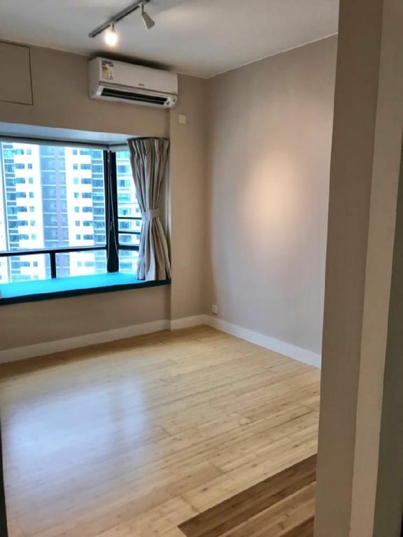 https://img.propertyraptor.com/cdn-cgi/imagedelivery/KD5bF_AFL0JDTbKLWF7z9g/ap8/ap8_001/hornet/prp/img/e1e913151c15e451a90d2432e99f7cb9-wtm.jpg/public