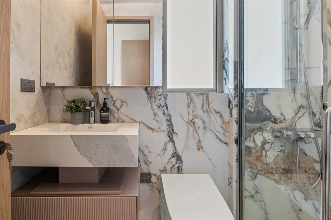 https://img.propertyraptor.com/cdn-cgi/imagedelivery/KD5bF_AFL0JDTbKLWF7z9g/ap8/ap8_001/hornet/prp/img/e1faba3a0498315b7bbf5d52c91f9f41-wtm.jpg/public