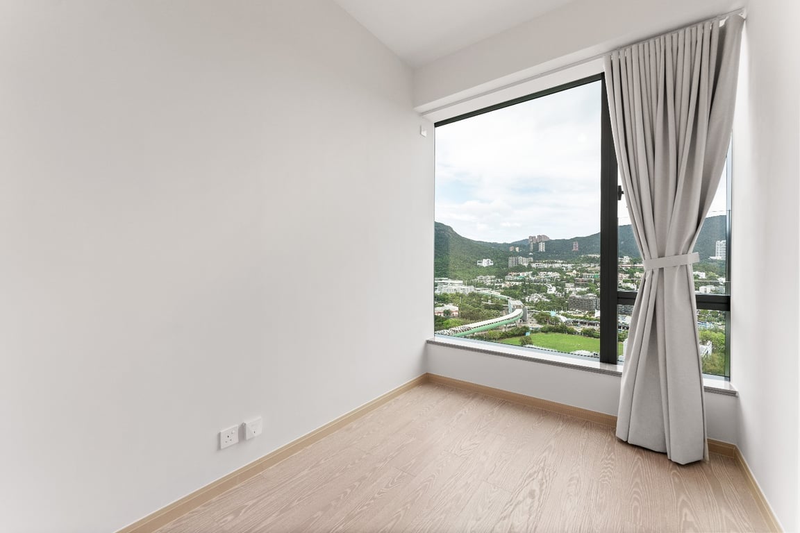 https://img.propertyraptor.com/cdn-cgi/imagedelivery/KD5bF_AFL0JDTbKLWF7z9g/ap8/ap8_001/hornet/prp/img/e2150d7601aa2c82cf9702891b40f728-wtm.jpg/public