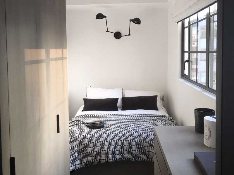 https://img.propertyraptor.com/cdn-cgi/imagedelivery/KD5bF_AFL0JDTbKLWF7z9g/ap8/ap8_001/hornet/prp/img/e2a53313c1d25aa2cde72da83b219aed.jpg/public