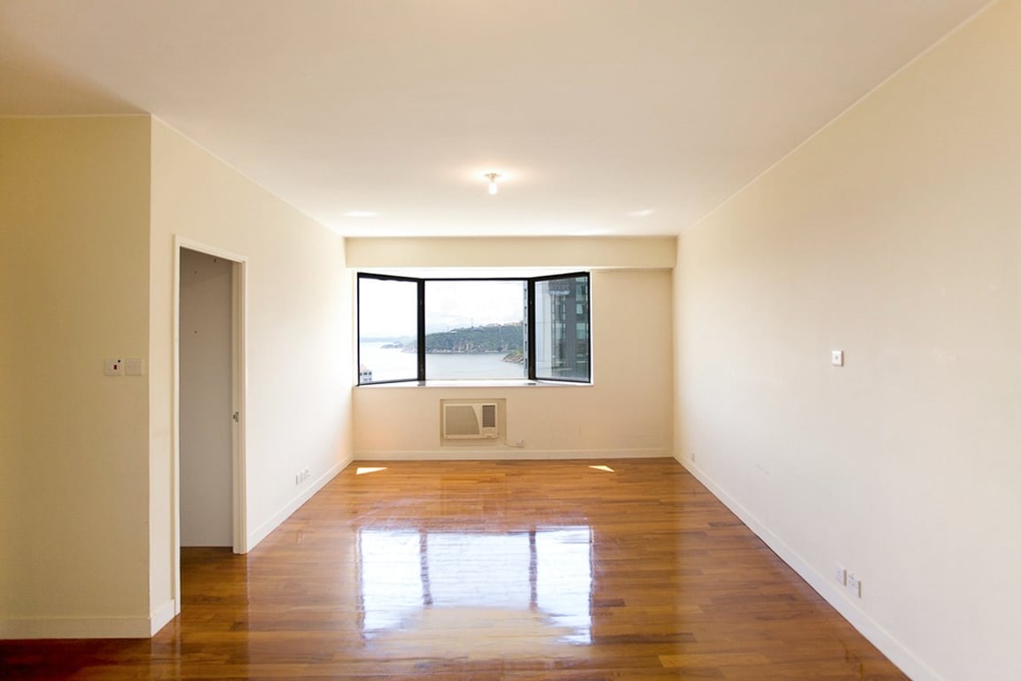 https://img.propertyraptor.com/cdn-cgi/imagedelivery/KD5bF_AFL0JDTbKLWF7z9g/ap8/ap8_001/hornet/prp/img/e342f4e91d2c04db5b170f8ee44daece-wtm.jpg/public