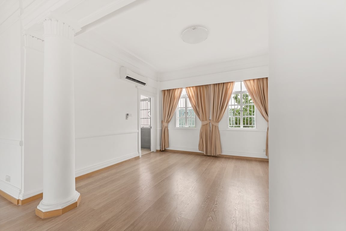 https://img.propertyraptor.com/cdn-cgi/imagedelivery/KD5bF_AFL0JDTbKLWF7z9g/ap8/ap8_001/hornet/prp/img/e350fd26790eee200fcfbe18fabbaa6e-wtm.jpg/public