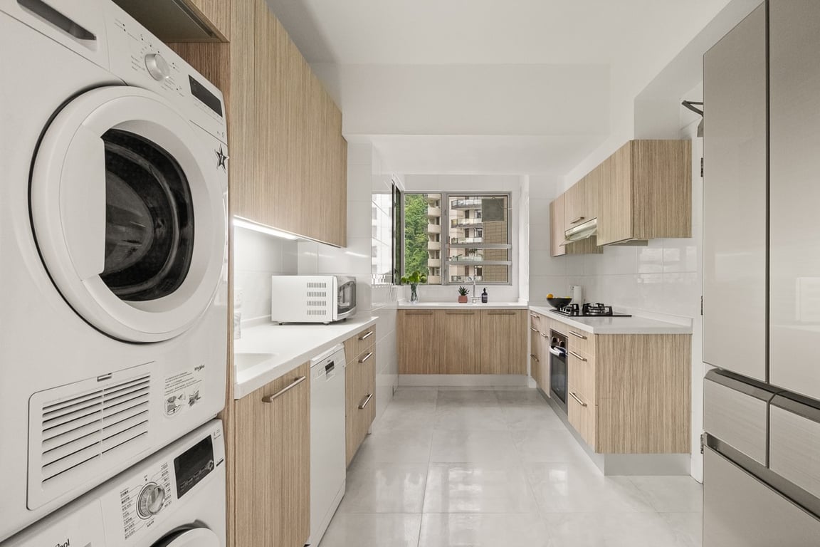 https://img.propertyraptor.com/cdn-cgi/imagedelivery/KD5bF_AFL0JDTbKLWF7z9g/ap8/ap8_001/hornet/prp/img/e375a22f31450379557ec593f55b3c3b-wtm.jpg/public