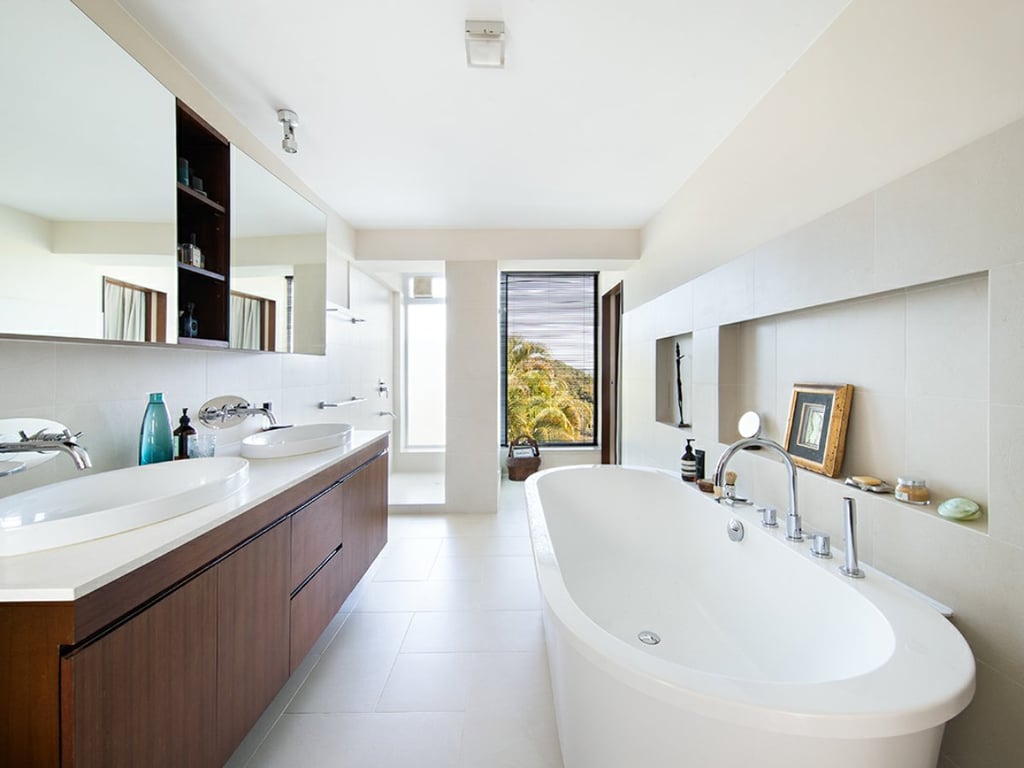 https://img.propertyraptor.com/cdn-cgi/imagedelivery/KD5bF_AFL0JDTbKLWF7z9g/ap8/ap8_001/hornet/prp/img/e4412e2ca59c301aa95be06ff8e32e05.jpg/public
