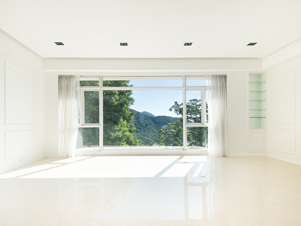 https://img.propertyraptor.com/cdn-cgi/imagedelivery/KD5bF_AFL0JDTbKLWF7z9g/ap8/ap8_001/hornet/prp/img/e44389878c937383c494b75270deb7d8.jpg/public