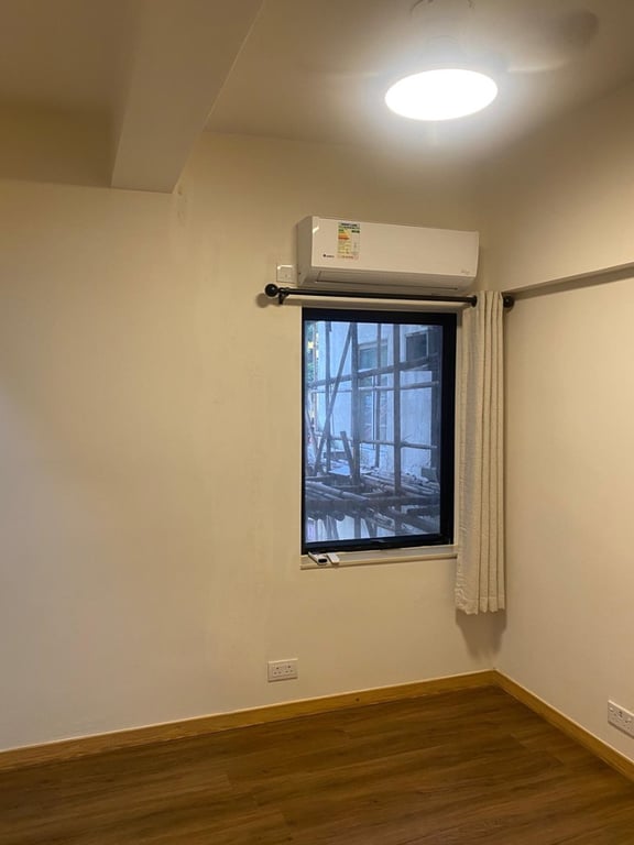 https://img.propertyraptor.com/cdn-cgi/imagedelivery/KD5bF_AFL0JDTbKLWF7z9g/ap8/ap8_001/hornet/prp/img/e450380f8306a5c48d1891500905a977-wtm.jpg/public