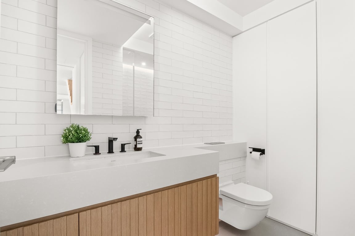 https://img.propertyraptor.com/cdn-cgi/imagedelivery/KD5bF_AFL0JDTbKLWF7z9g/ap8/ap8_001/hornet/prp/img/e50c042da21f58182cd6f2567112c572-wtm.jpg/public