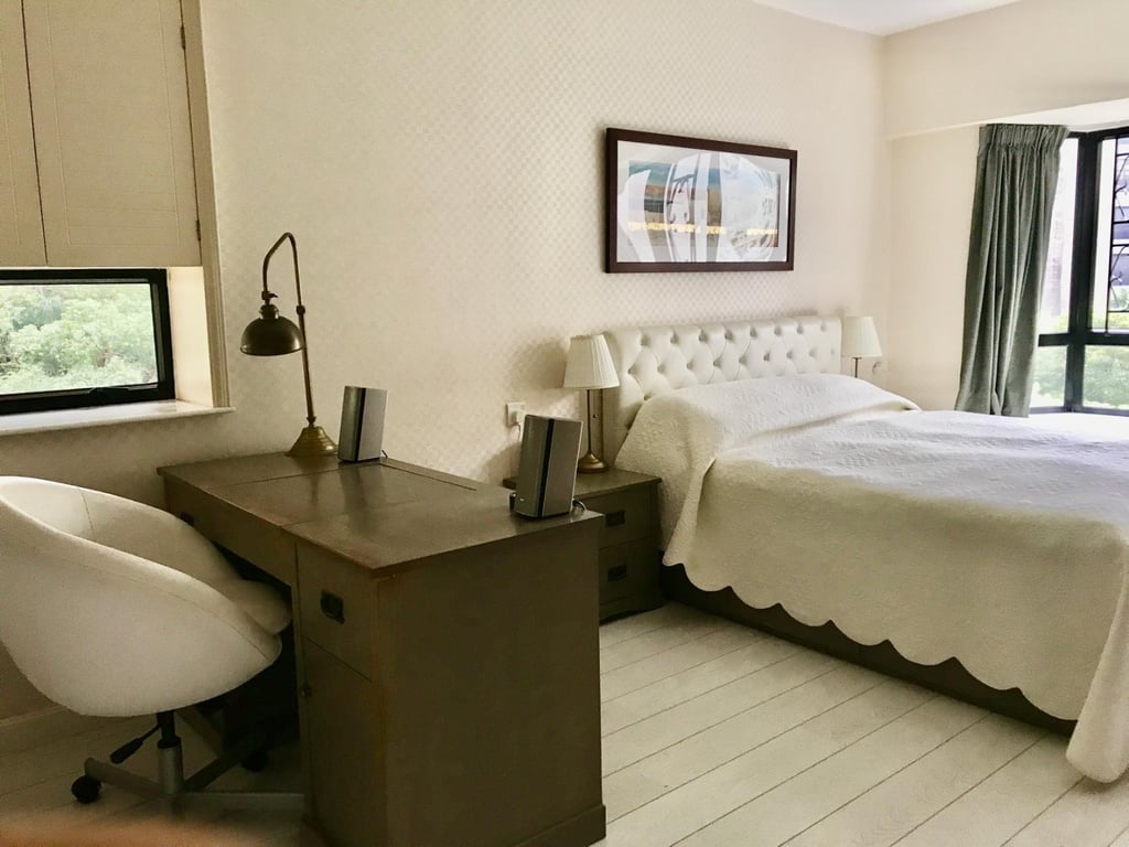 https://img.propertyraptor.com/cdn-cgi/imagedelivery/KD5bF_AFL0JDTbKLWF7z9g/ap8/ap8_001/hornet/prp/img/e53a0a1db4c2404e9f103ae8372faece-wtm.jpg/public