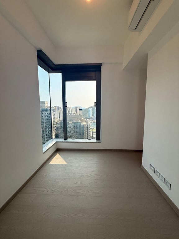 https://img.propertyraptor.com/cdn-cgi/imagedelivery/KD5bF_AFL0JDTbKLWF7z9g/ap8/ap8_001/hornet/prp/img/e5683a1d3438acf805fa50e82e60eb13-wtm.jpg/public