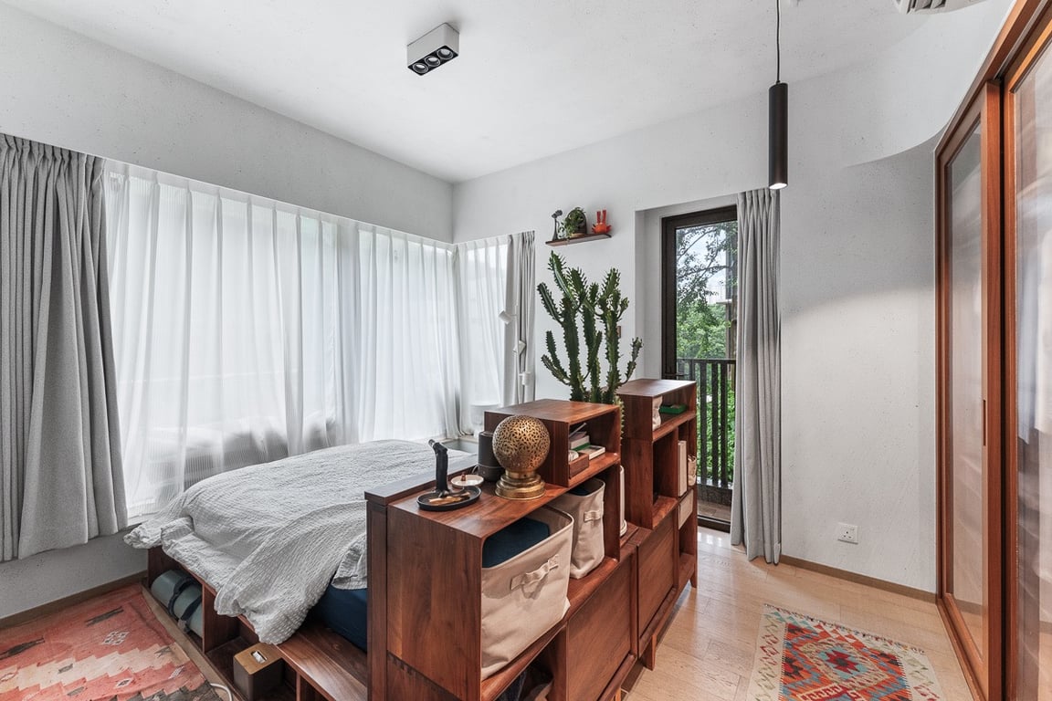 https://img.propertyraptor.com/cdn-cgi/imagedelivery/KD5bF_AFL0JDTbKLWF7z9g/ap8/ap8_001/hornet/prp/img/e5f4c8ad14870ab280a43baaba0968c7-wtm.jpg/public