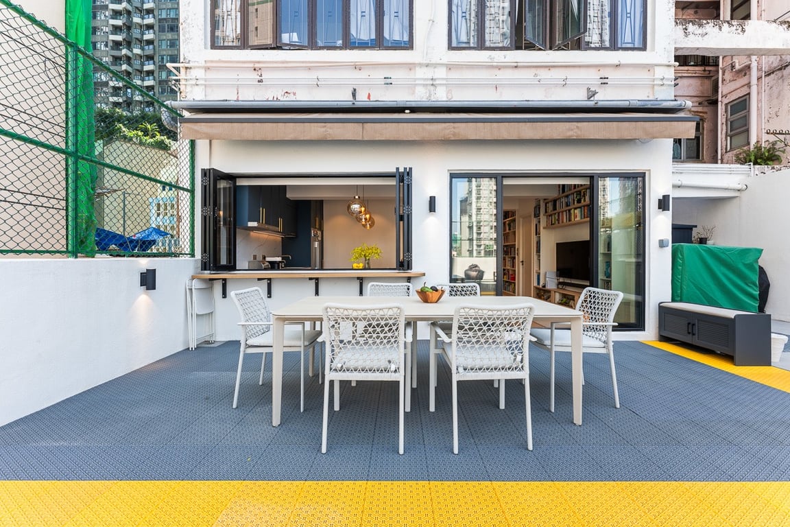 https://img.propertyraptor.com/cdn-cgi/imagedelivery/KD5bF_AFL0JDTbKLWF7z9g/ap8/ap8_001/hornet/prp/img/e5fed5892d0bb1afb240a006262ecb8b-wtm.jpg/public