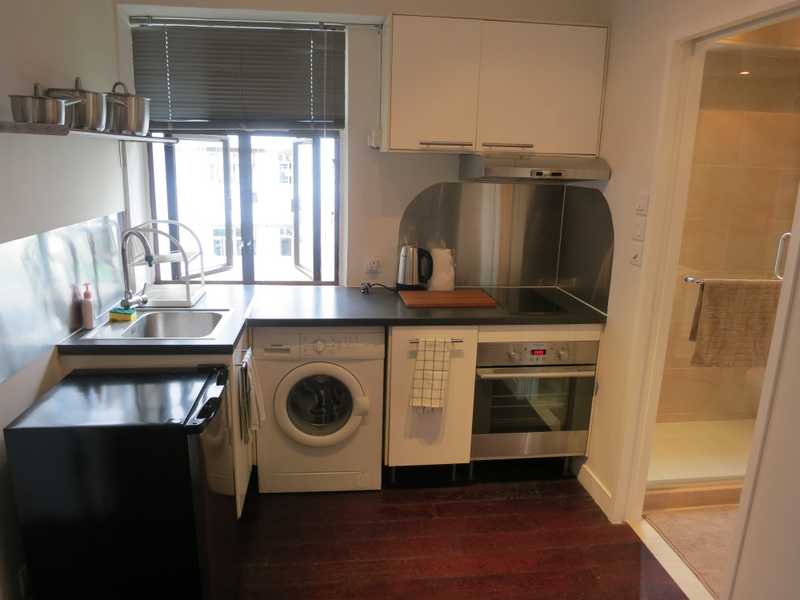 https://img.propertyraptor.com/cdn-cgi/imagedelivery/KD5bF_AFL0JDTbKLWF7z9g/ap8/ap8_001/hornet/prp/img/e6aef28b6ffb0a4daae60237dbcb0b2f.jpg/public