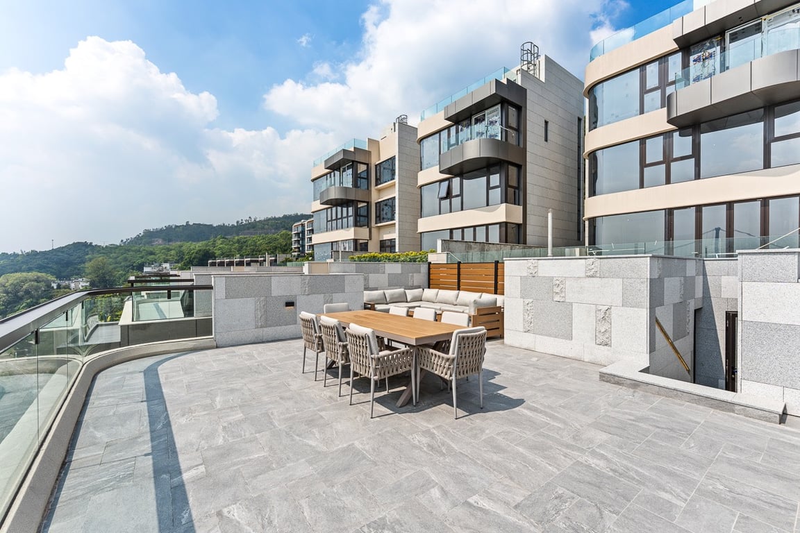 https://img.propertyraptor.com/cdn-cgi/imagedelivery/KD5bF_AFL0JDTbKLWF7z9g/ap8/ap8_001/hornet/prp/img/e71a797e191857d90c1076f94618c9a7-wtm.jpg/public