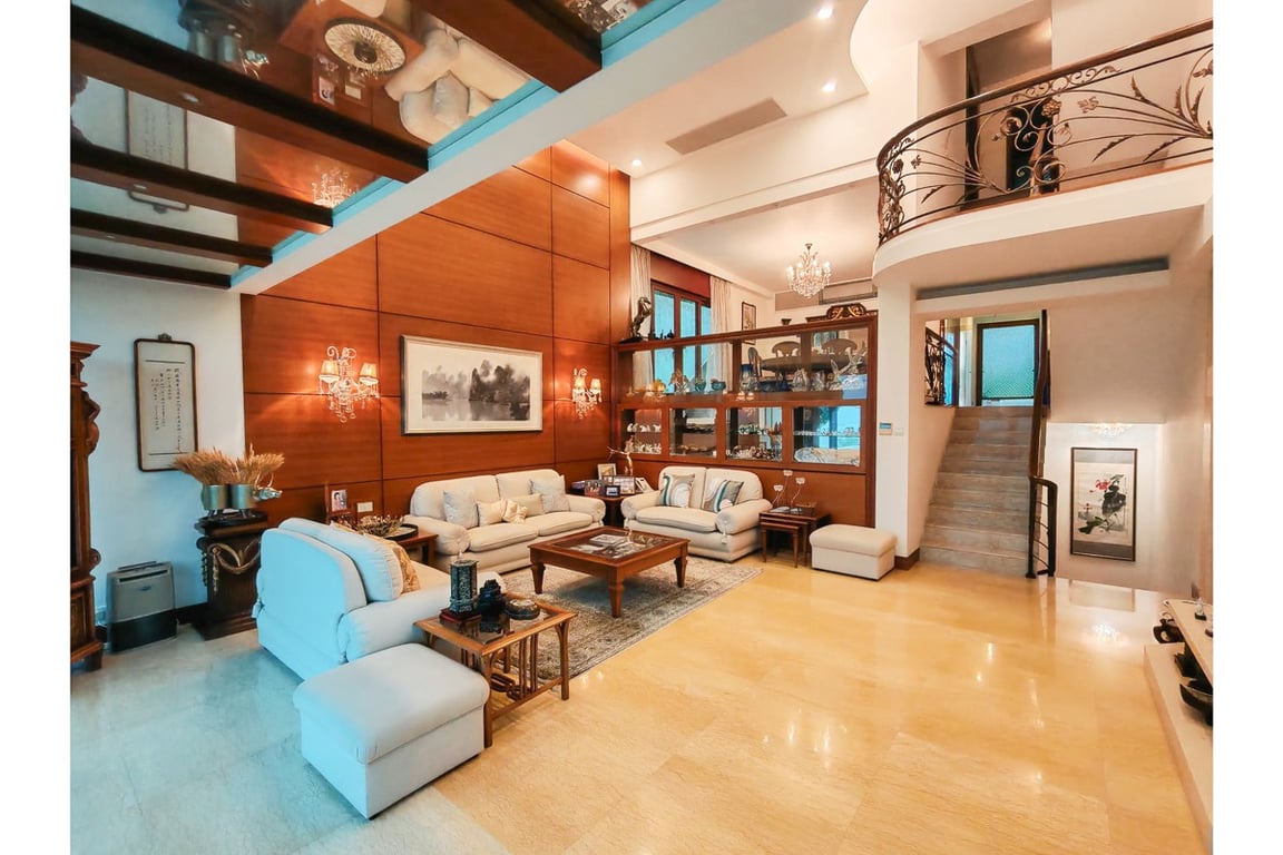 Wing Lung Villas