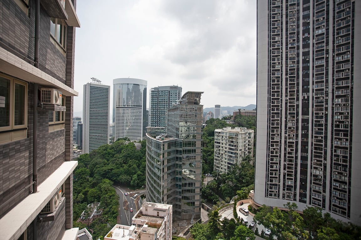 https://img.propertyraptor.com/cdn-cgi/imagedelivery/KD5bF_AFL0JDTbKLWF7z9g/ap8/ap8_001/hornet/prp/img/e75a828d95eb18cfee0aa5c7208ab01c-wtm.jpg/public