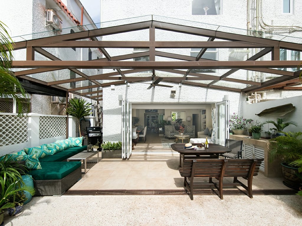 https://img.propertyraptor.com/cdn-cgi/imagedelivery/KD5bF_AFL0JDTbKLWF7z9g/ap8/ap8_001/hornet/prp/img/e76b22d6872beea4072962b742450986.jpg/public