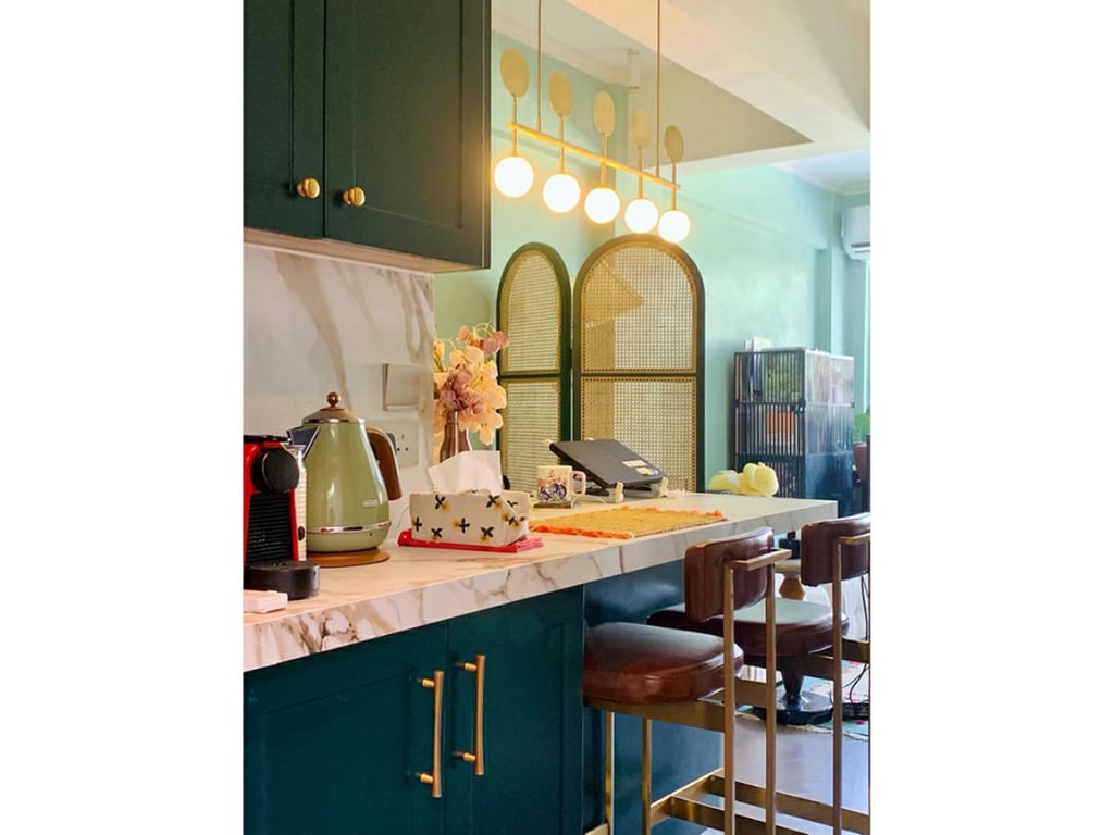 https://img.propertyraptor.com/cdn-cgi/imagedelivery/KD5bF_AFL0JDTbKLWF7z9g/ap8/ap8_001/hornet/prp/img/e8018433a102c3ad1064804b1bd6ffde.jpg/public