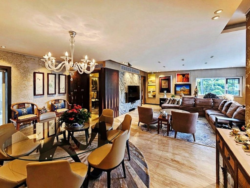 https://img.propertyraptor.com/cdn-cgi/imagedelivery/KD5bF_AFL0JDTbKLWF7z9g/ap8/ap8_001/hornet/prp/img/e814b07f29e65799905b1f5e10f4cfe5-wtm.jpg/public