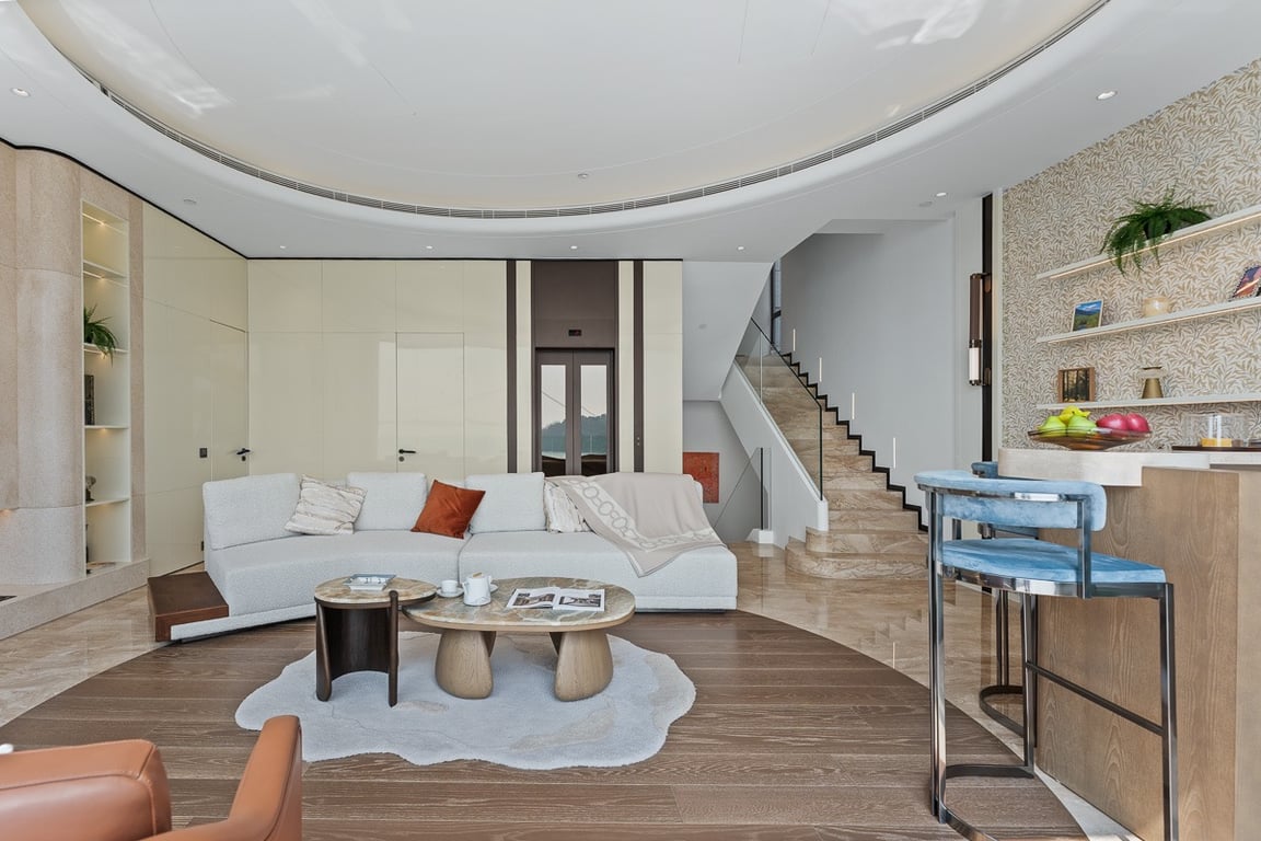 https://img.propertyraptor.com/cdn-cgi/imagedelivery/KD5bF_AFL0JDTbKLWF7z9g/ap8/ap8_001/hornet/prp/img/ea146d93a3dfcc52e9f5eb6dabf64d3b-wtm.jpg/public